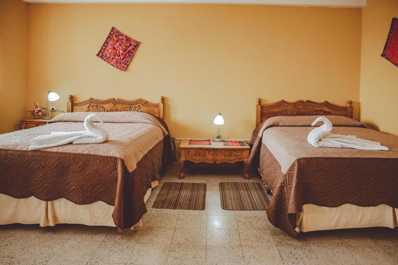 Hotel Shinula Huehuetenango Exteriör bild